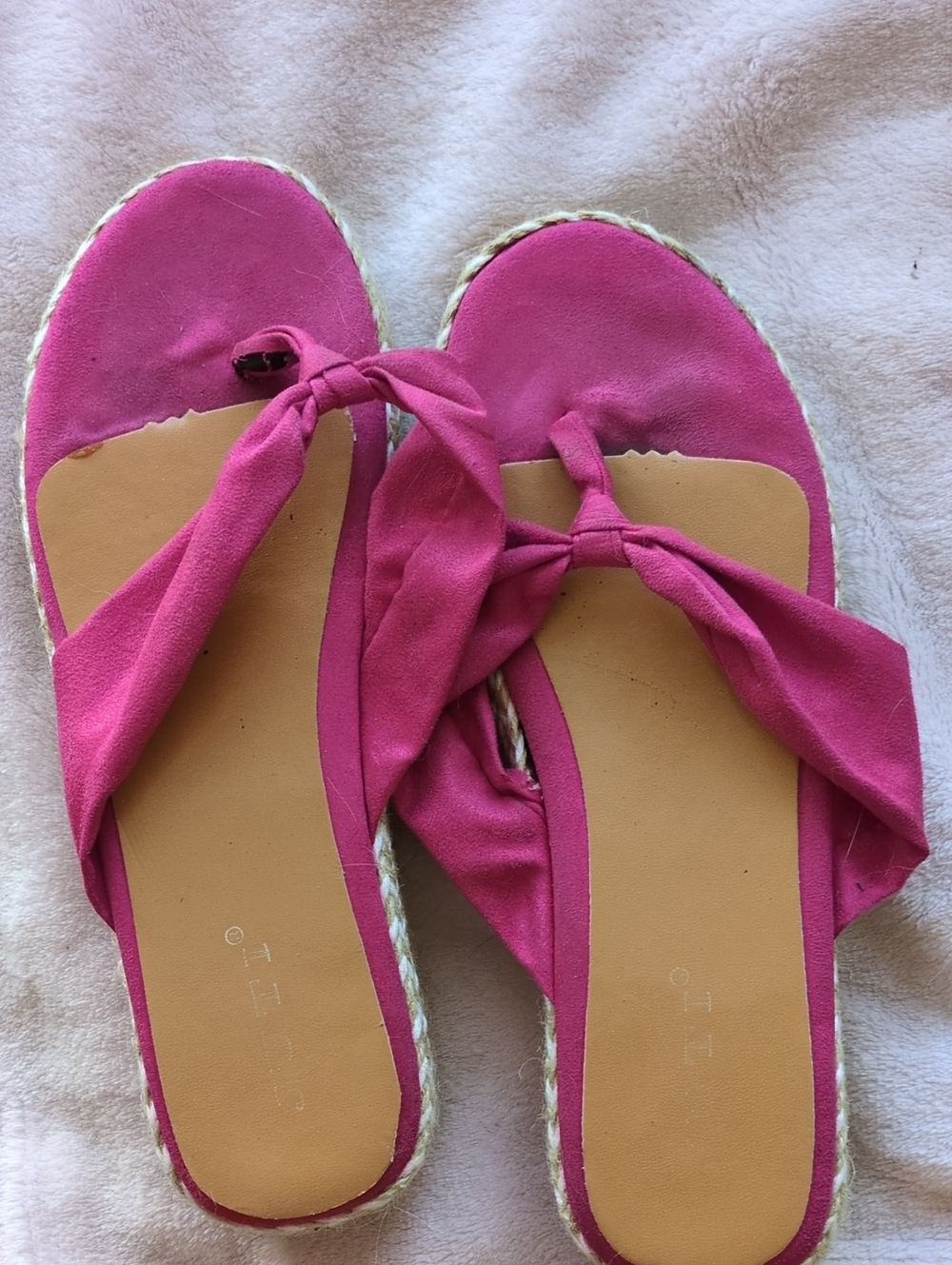 Women’s Pink Knot-Front Slide Sandals